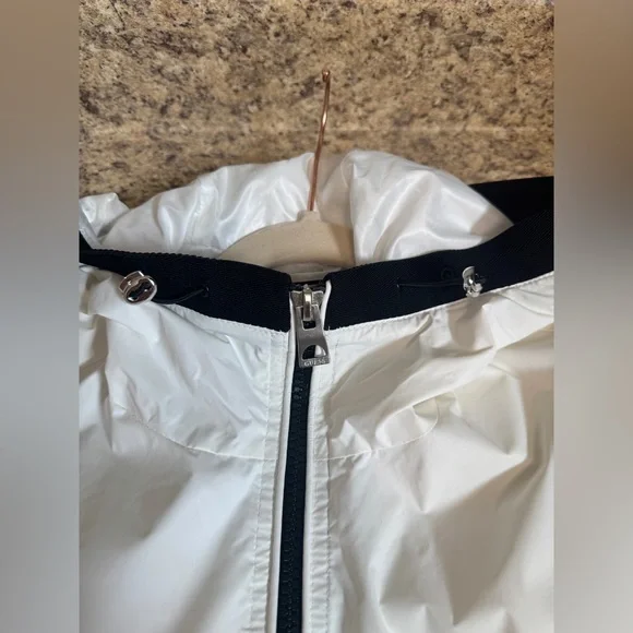 Guess White Jacket with Black Trim - Picture 6 of 12